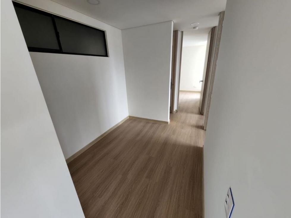 VENDO APARTAMENTO EN LA AVENIDA SUR PEREIRA — foto 4