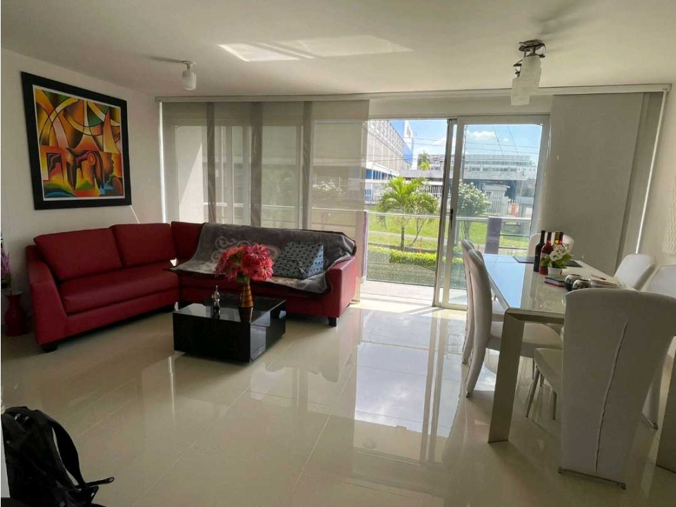 VENDO APARTAMENTO EN LA AVENIDA LAS AMERICAS, PEREIRA.