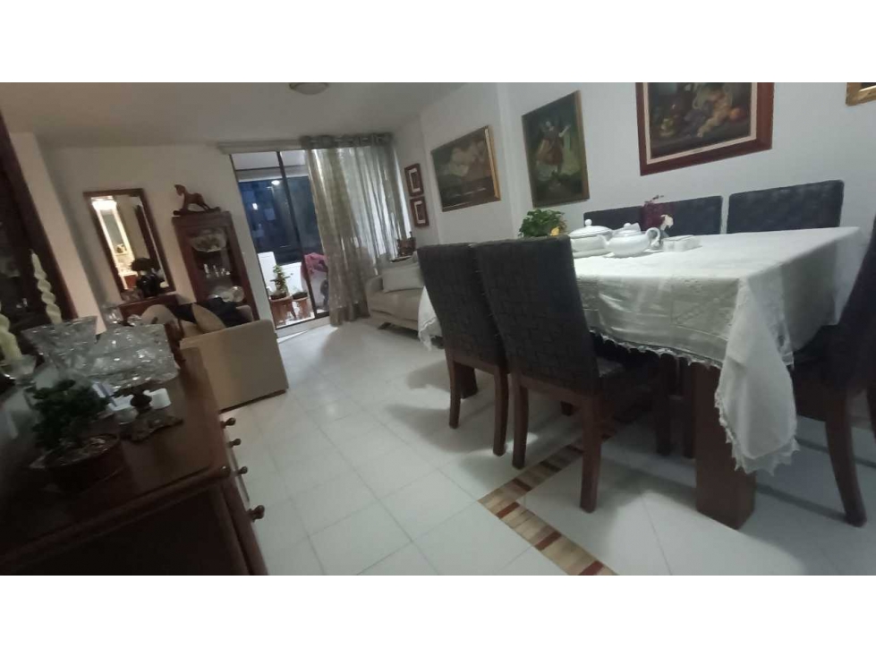 VENDO APARTAMENTO EN LA CASTELLANA SANTA GEMA — foto 4