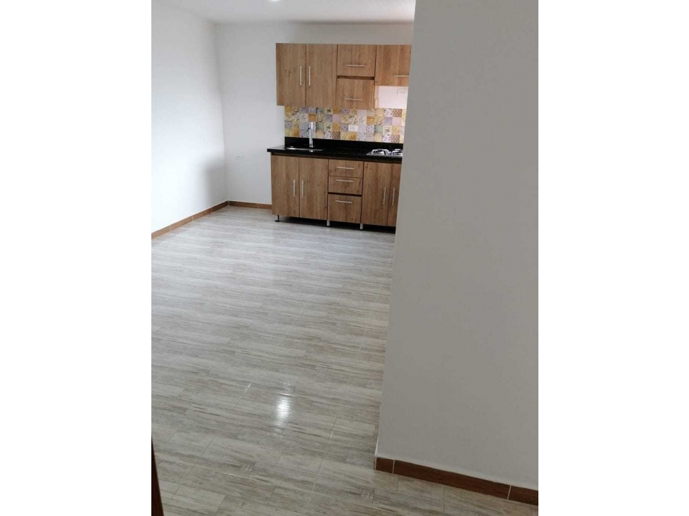 Vendo Apartamento en La Ceja Área 66mt2 3 habitaciones 2baños 3 piso — foto 2