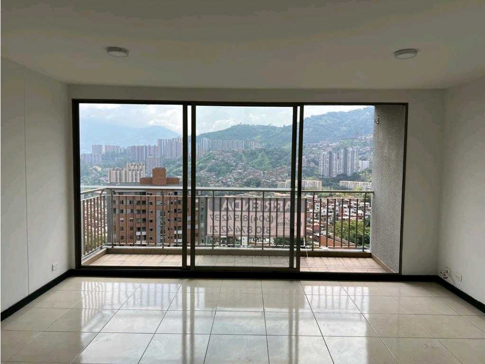Vendo apartamento 74 m2 en la Loma de Los Bernal, Belén