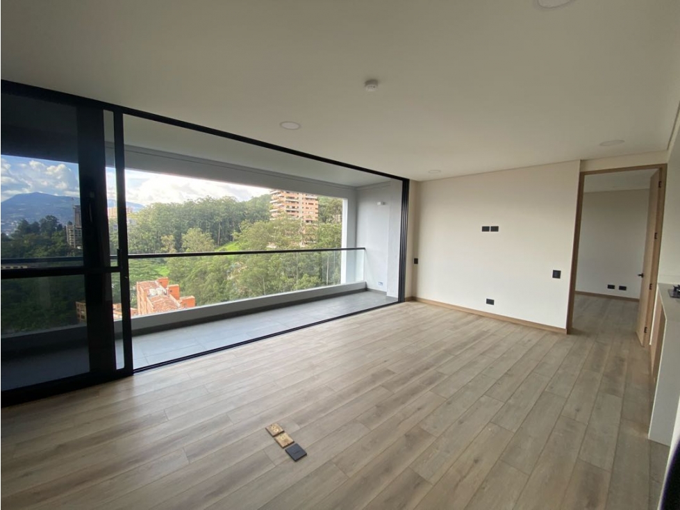 VENTA APARTAMENTO EN POBLADO MEDELLIN PISO 12