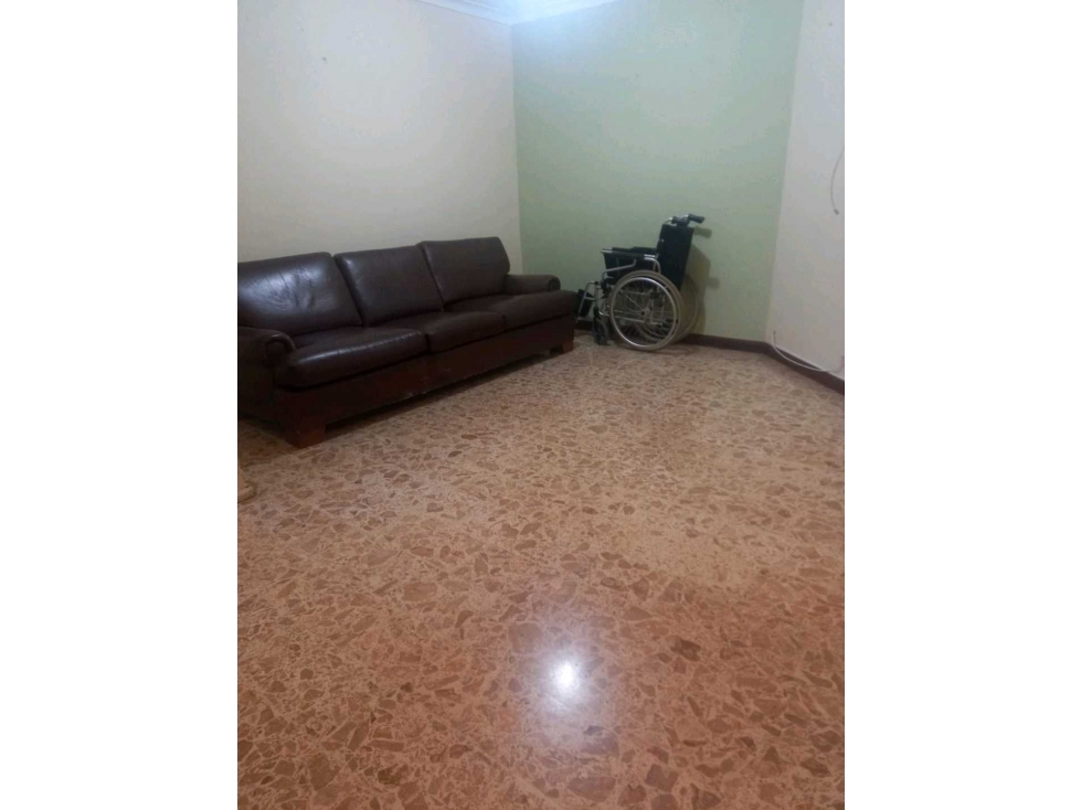 VENDO APARTAMENTO EN LAURELES SANTA TERESITA — foto 2