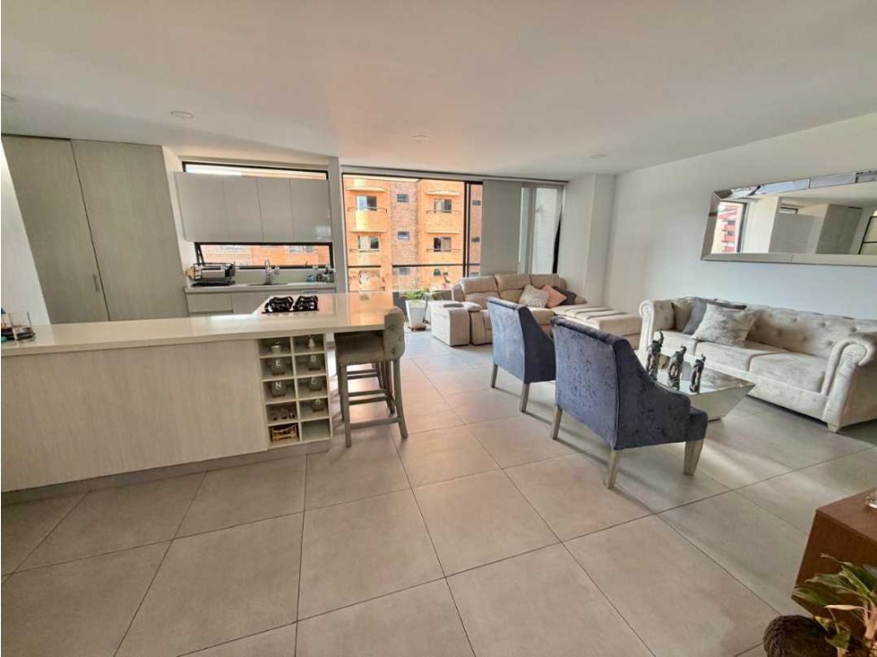 VENDO APARTAMENTO EN LAURELES CERCA DEL PRIMER PARQUE