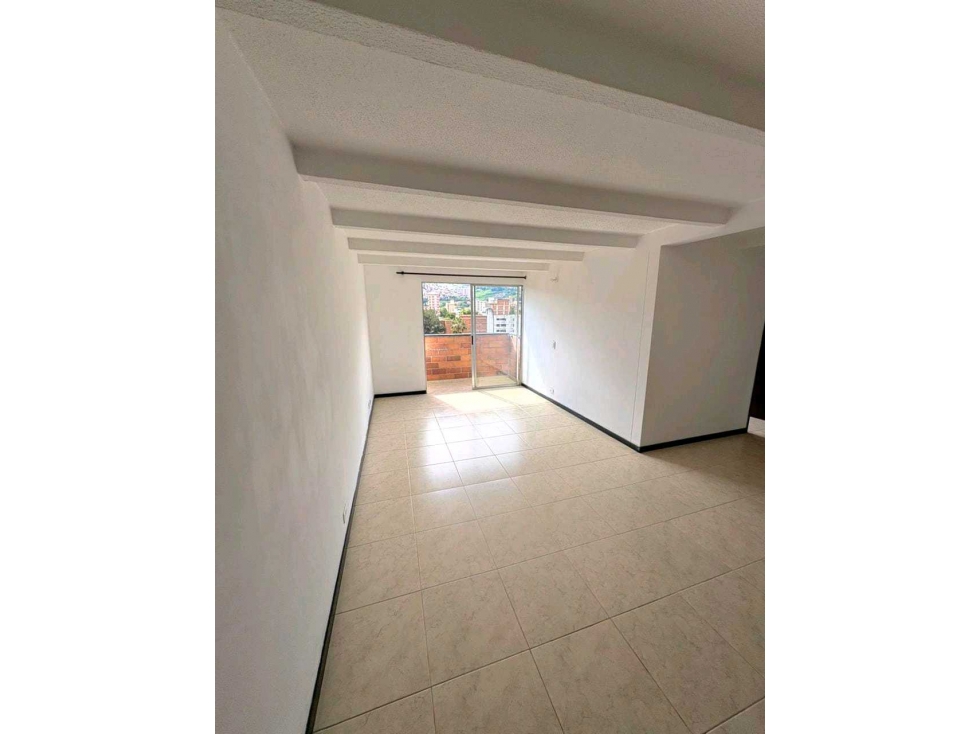 VENDO APARTAMENTO AMPLIO EN LOS COLORES ESTADIO — foto 6