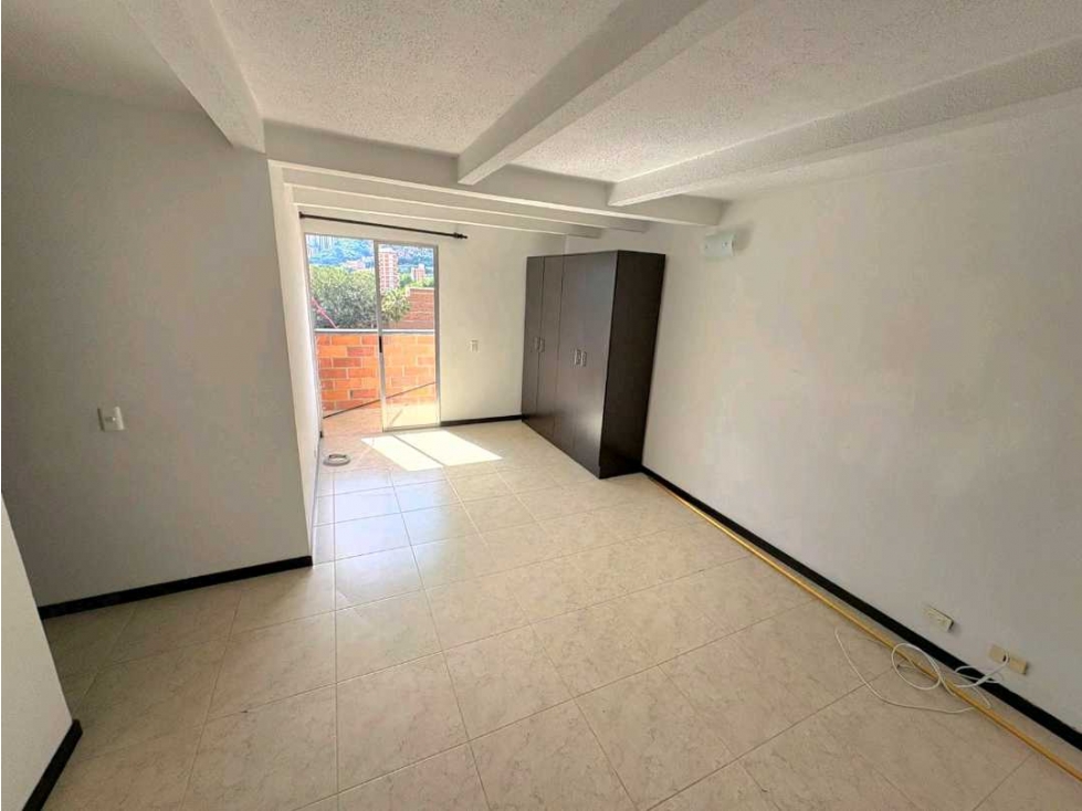 VENDO APARTAMENTO AMPLIO EN LOS COLORES ESTADIO — foto 5