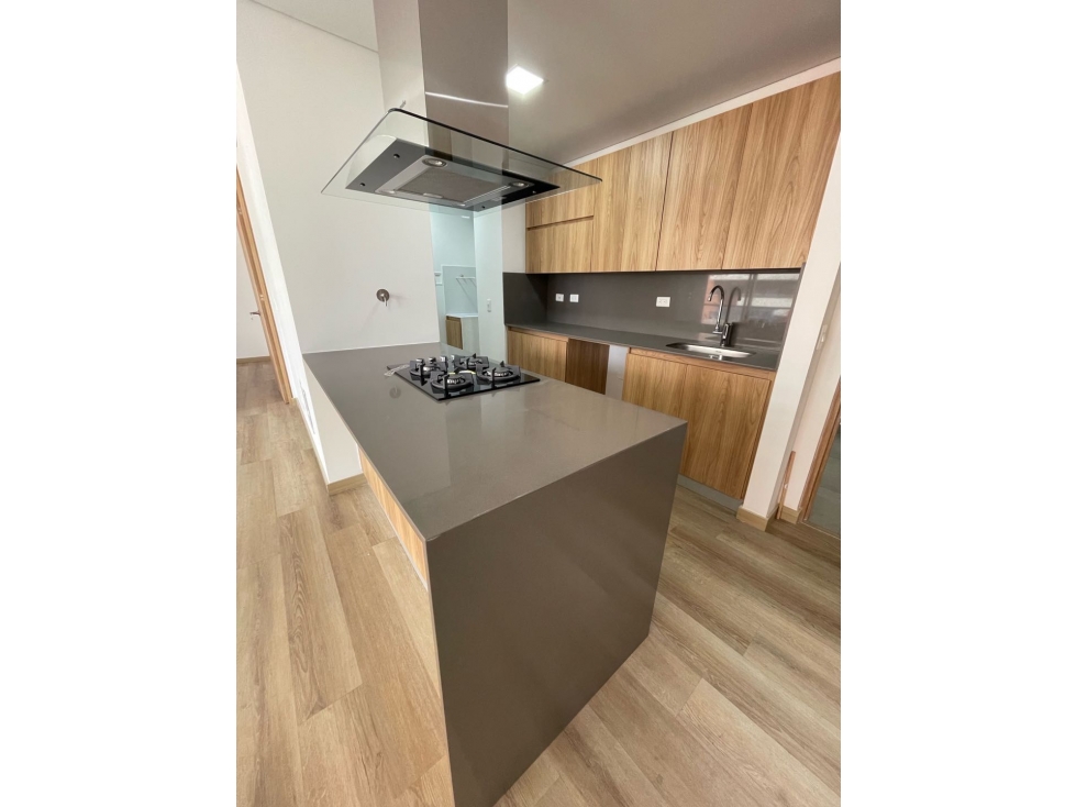 VENDO APARTAMENTO EN LOS COLORES