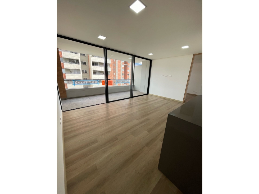 VENDO APARTAMENTO EN LOS COLORES — foto 2
