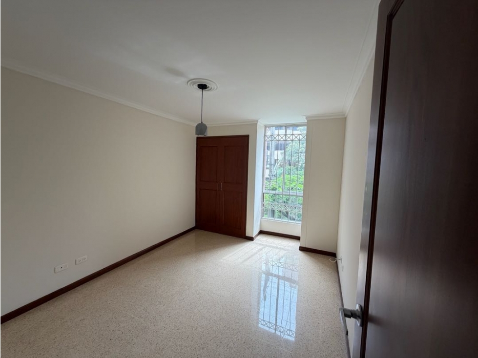 VENDO APARTAMENTO EN MEDELLÍN CONQUISTADORES CON PATIO — foto 6