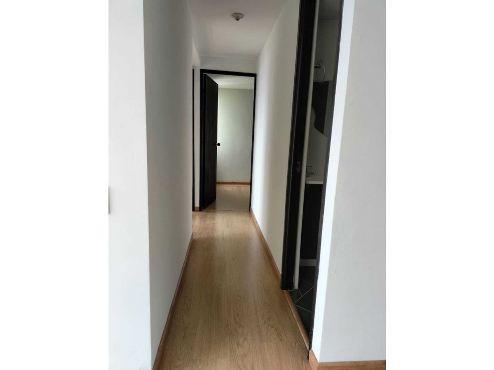 VENDO APARTAMENTO EN MEDELLÍN, RODEO ALTO — foto 4