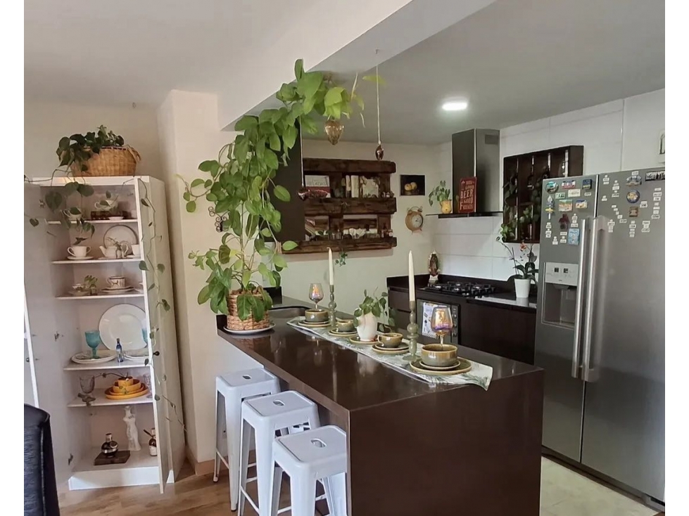 VENDO APARTAMENTO EN MEDELLÍN/LOMA DE LOS BERNAL — foto 3