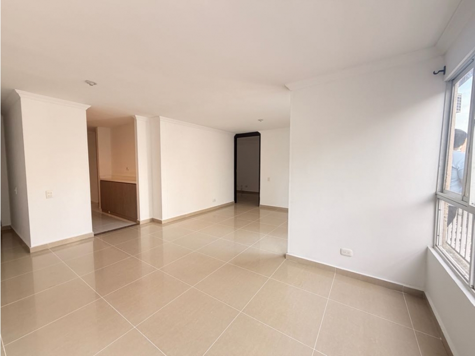 VENDO APARTAMENTO EN MIRAMAR PISO BAJO — foto 3