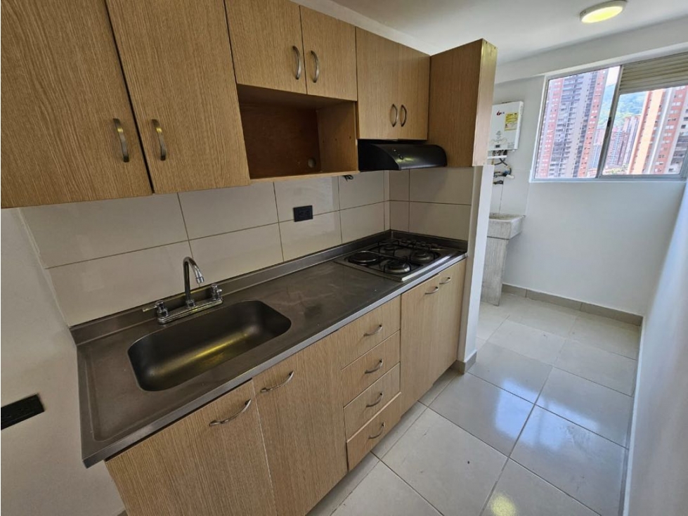 Vendo apartamento en oferta en excelente ubicación en sabaneta — foto 4