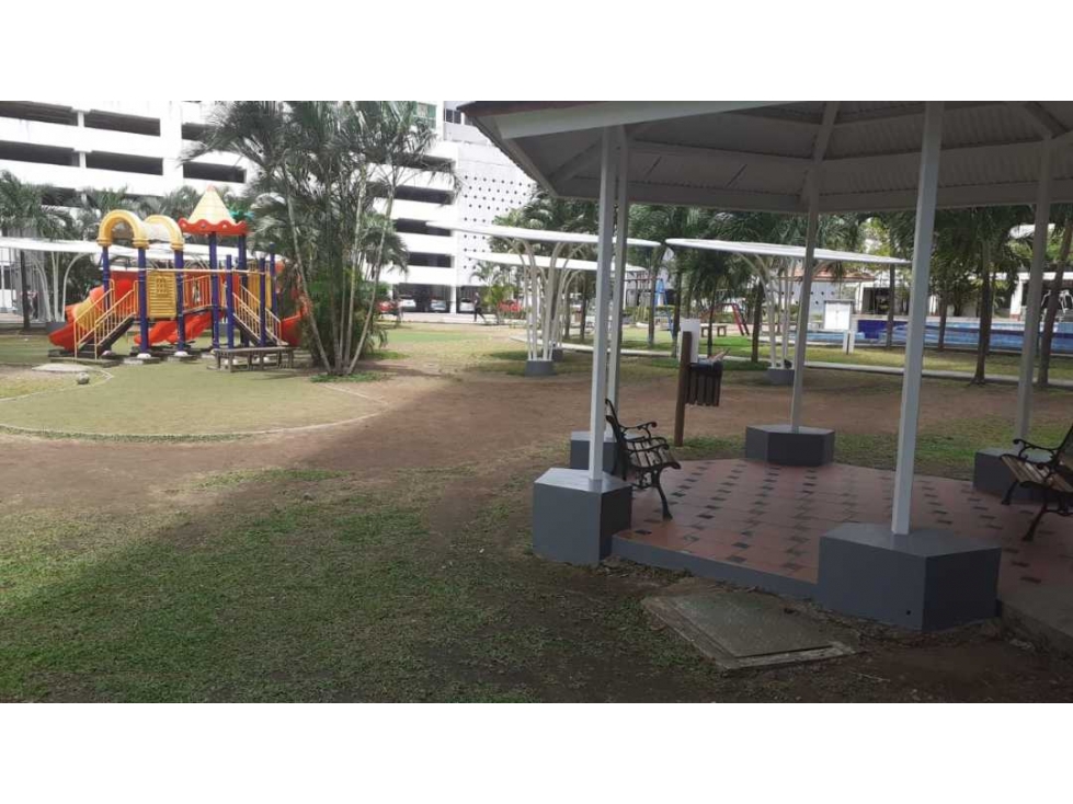 VENDO APARTAMENTO EN PANAMÁ 12 DE OCTUBRE PH BROADWAY CENTRAL 3R — foto 3