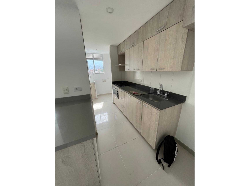 Vendo apartamento en parte baja de Envigado sector Señorial — foto 4