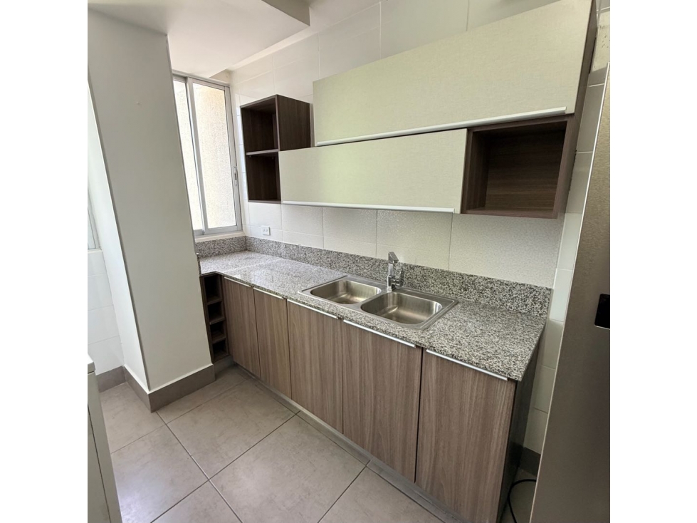 Vendo apartamento en PH Parques del Carmen