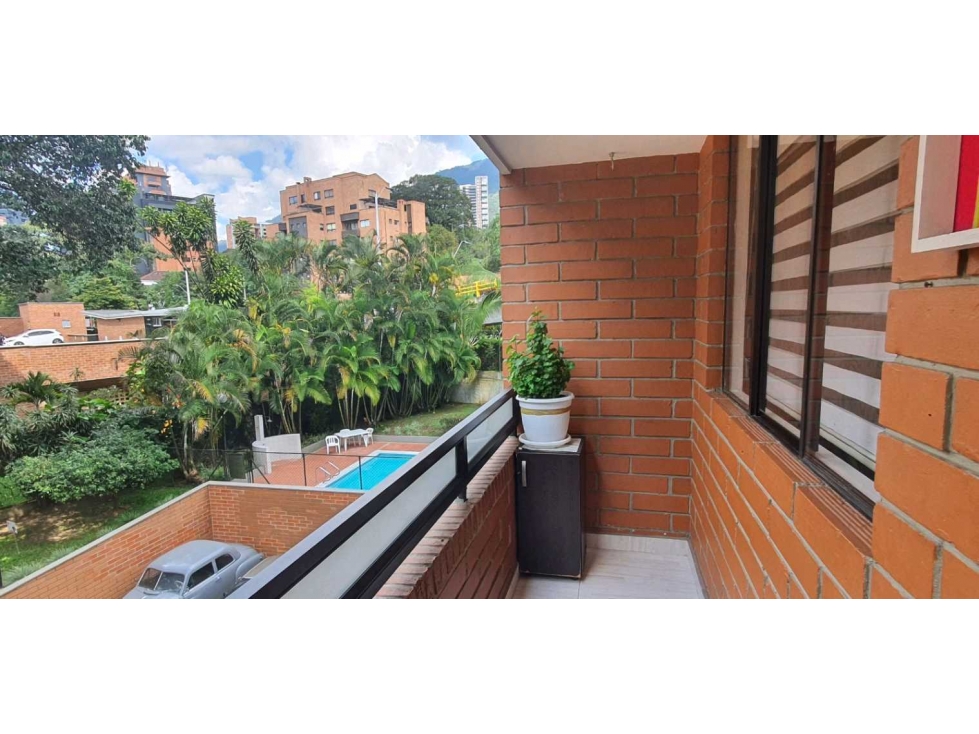 Apartamento en Venta en El Poblado - Sector Los Balsos, Medellín — foto 5