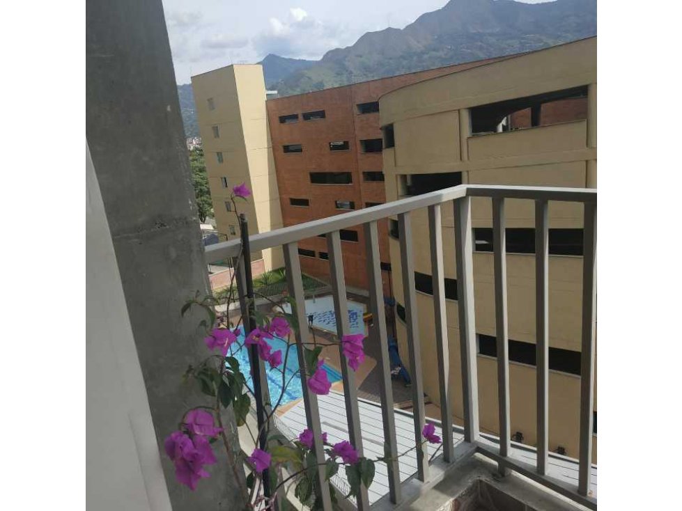 VENDO APARTAMENTO EN POBLADO NIQUIA — foto 2