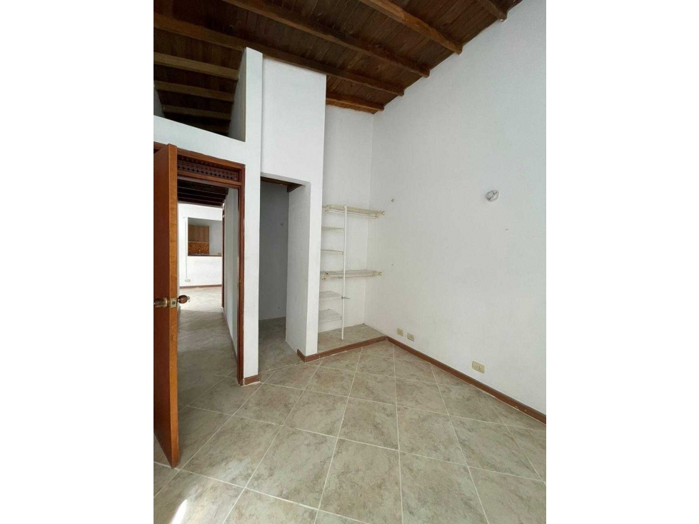 VENDO APARTAMENTO EN RIACHUELOS 5°PISO ACCESO POR ESCALAS — foto 5