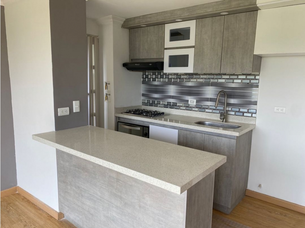 VENDO APARTAMENTO EN RIONEGRO ANTIOQUIA