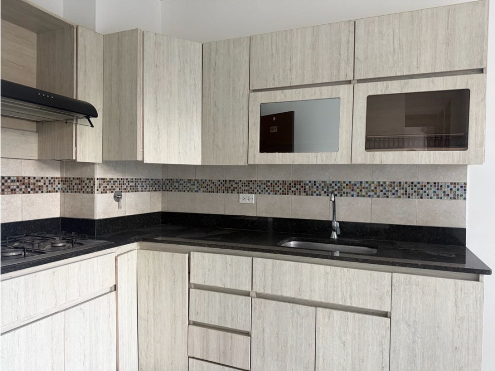 VENDO APARTAMENTO EN RIONEGRO ANTIOQUIA/SECTOR UCO