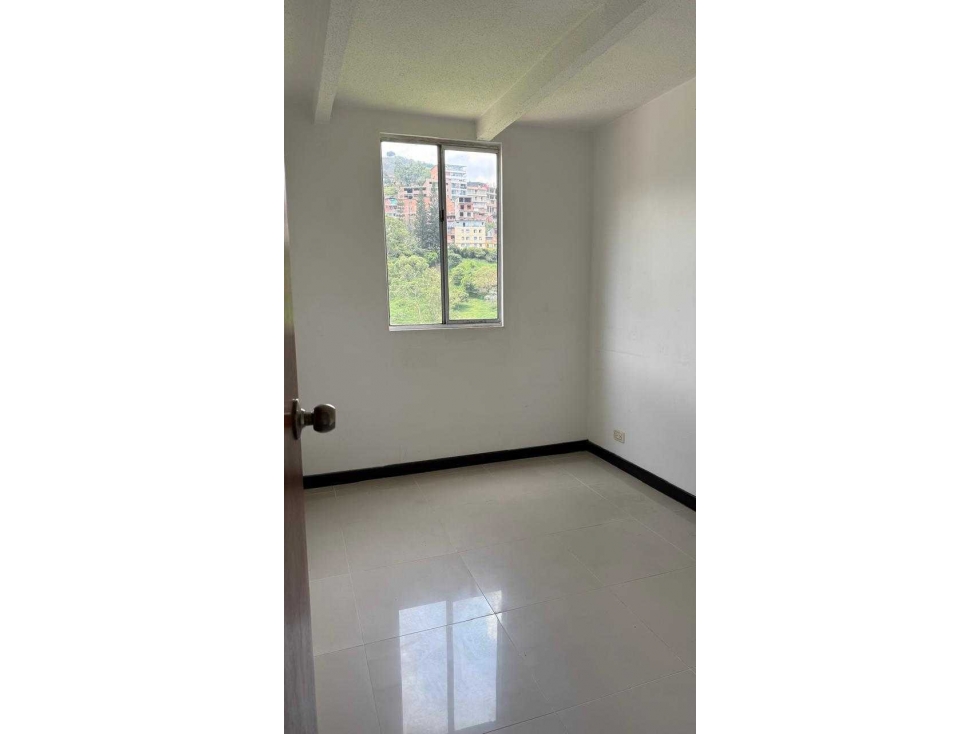 Vendo apartamento en rodeo alto — foto 5