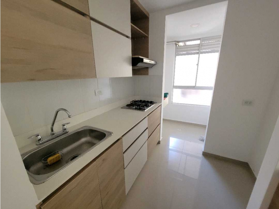 VENDO APARTAMENTO CON TERRAZA EN SABANETA PARTE PLANA