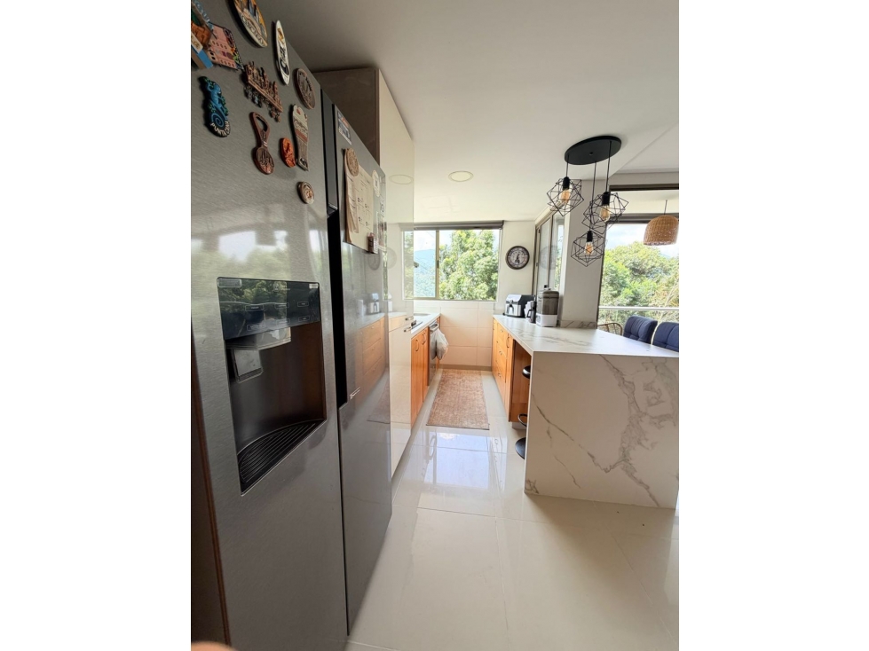Vendo apartamento en Sabaneta, Loma de San José — foto 2