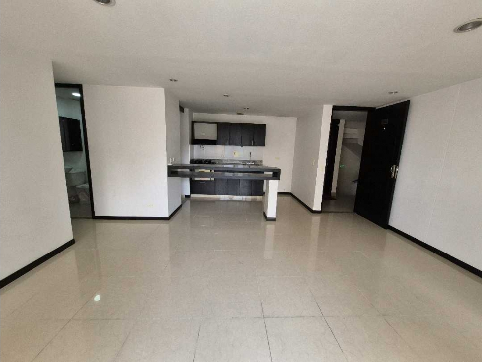 VENDO APARTAMENTO EN SABANETA, UNIDAD CERRADA, SECTOR EL CARMELO