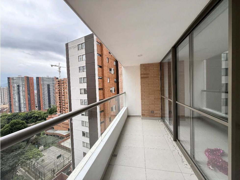 VENTA apartamento 104mt 3habitaciones 2con baños sabaneta San José
