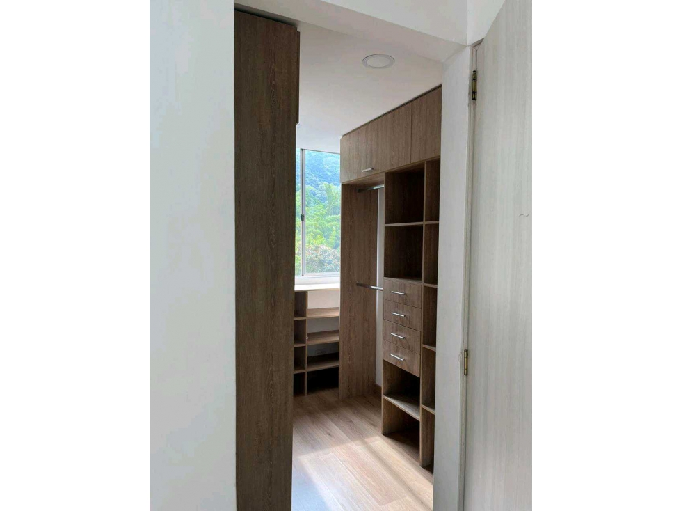 VENDO Apartamento en Sabaneta sector San José parte alta — foto 2