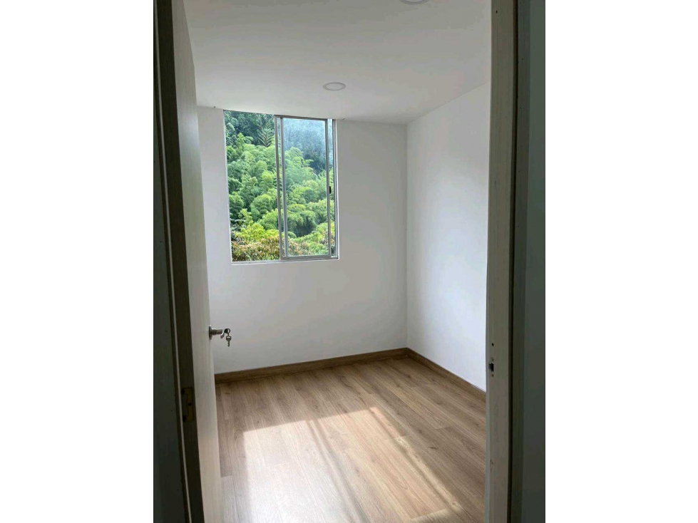 VENTA DE APARTAMENTO EN SABANETA SECTOR LOMA DE SAN JOSÉ PARTE ALTA — foto 5