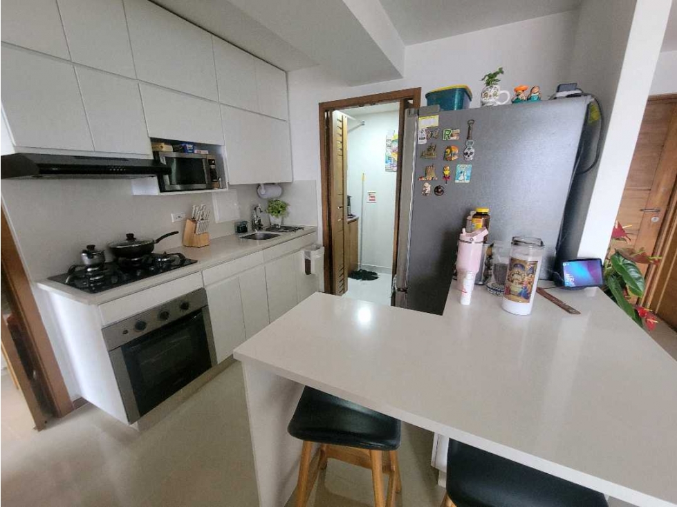 VENDO APARTAMENTO EN SABANETA CON VISTA A LA CIUDAD