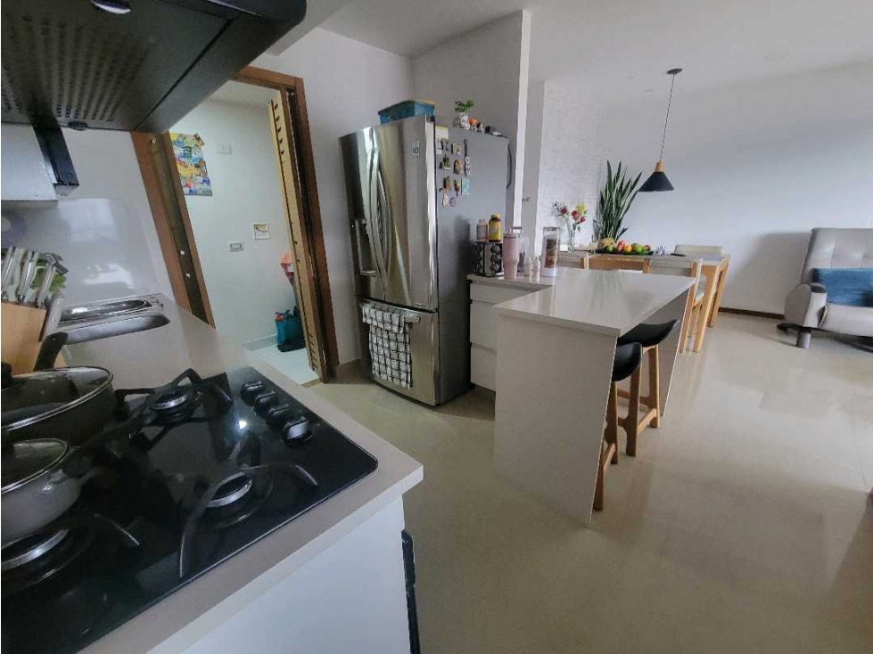 VENDO APARTAMENTO EN SABANETA CON VISTA A LA CIUDAD — foto 6