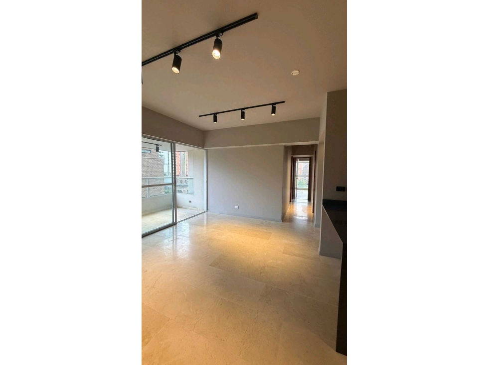 Vendo apartamento en Sabaneta, sector las lomitas, diagonal a Paris.