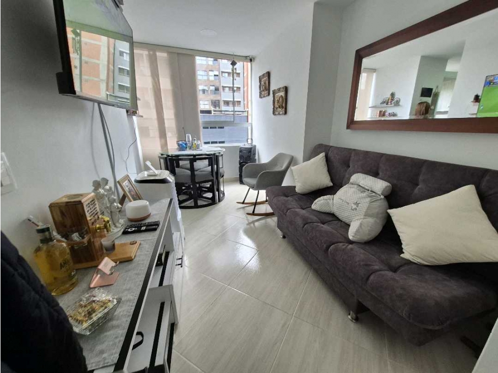 VENDO APARTAMENTO EN SABANETA, SECTOR CALLE LARGA