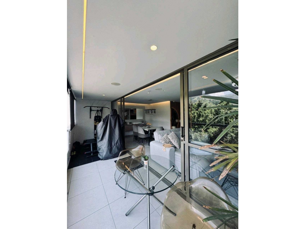 VENTA ARTAMENTO EN SABANETA MODERNO PISO BAJO — foto 2
