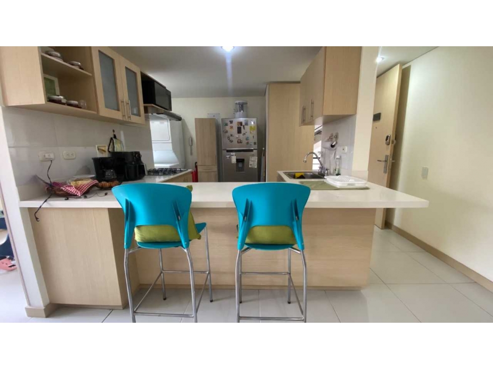 VENDO APARTAMENTO EN SABANETA LOMA DE SAN JOSE MADEROS