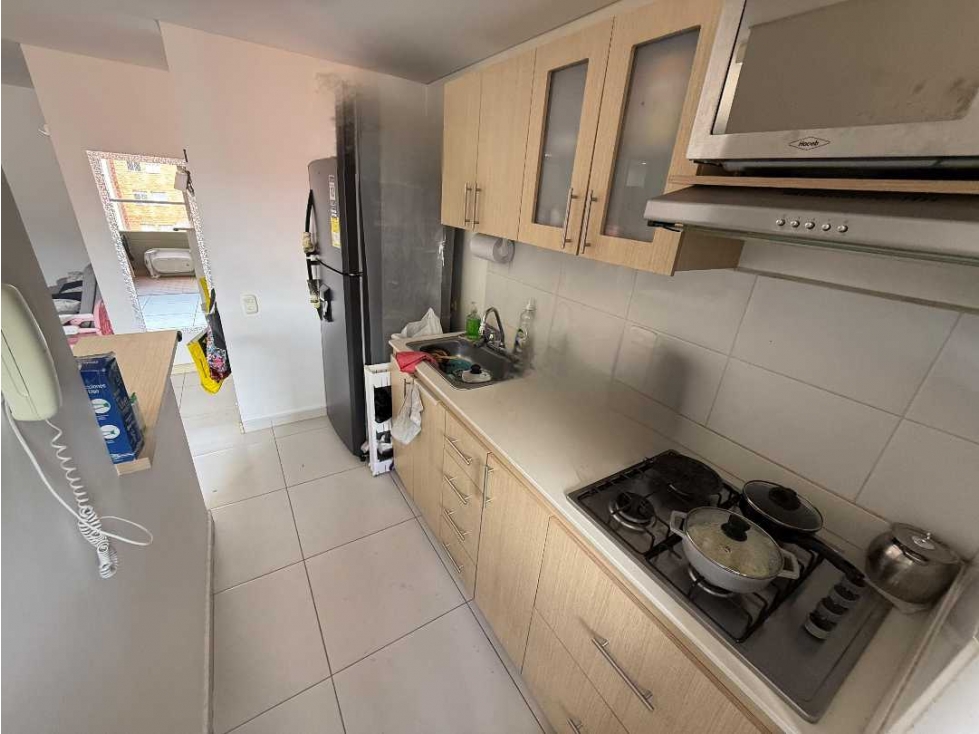 VENDO APARTAMENTO EN SABANETA MADEROS SAN JOSE CERCA AL PARQUE — foto 3