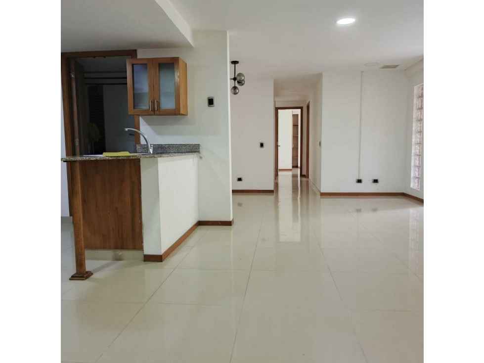 VENDO APARTAMENTO EN SABANETA AVES MARIA