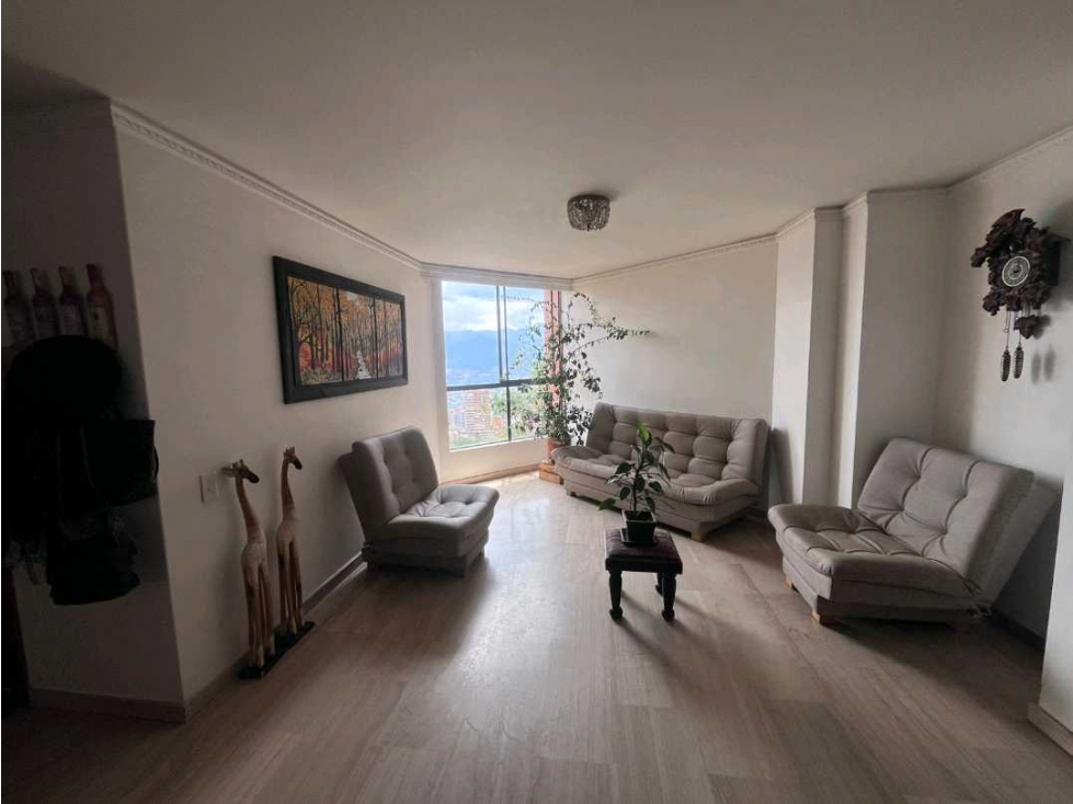 VENDO APARTAMENTO EN SECTOR EL TESORO, EL POBLADO
