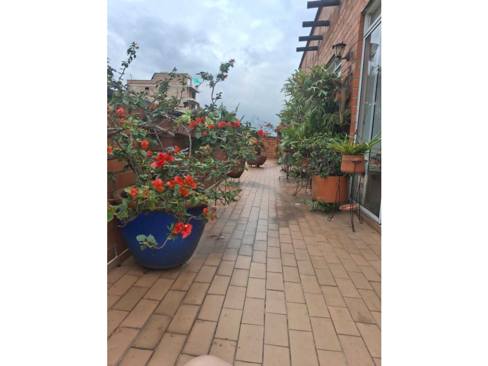 VENDO APARTAMENTO EN SIMON BOLIVAR CERCA DEL MALL DE LAURELES