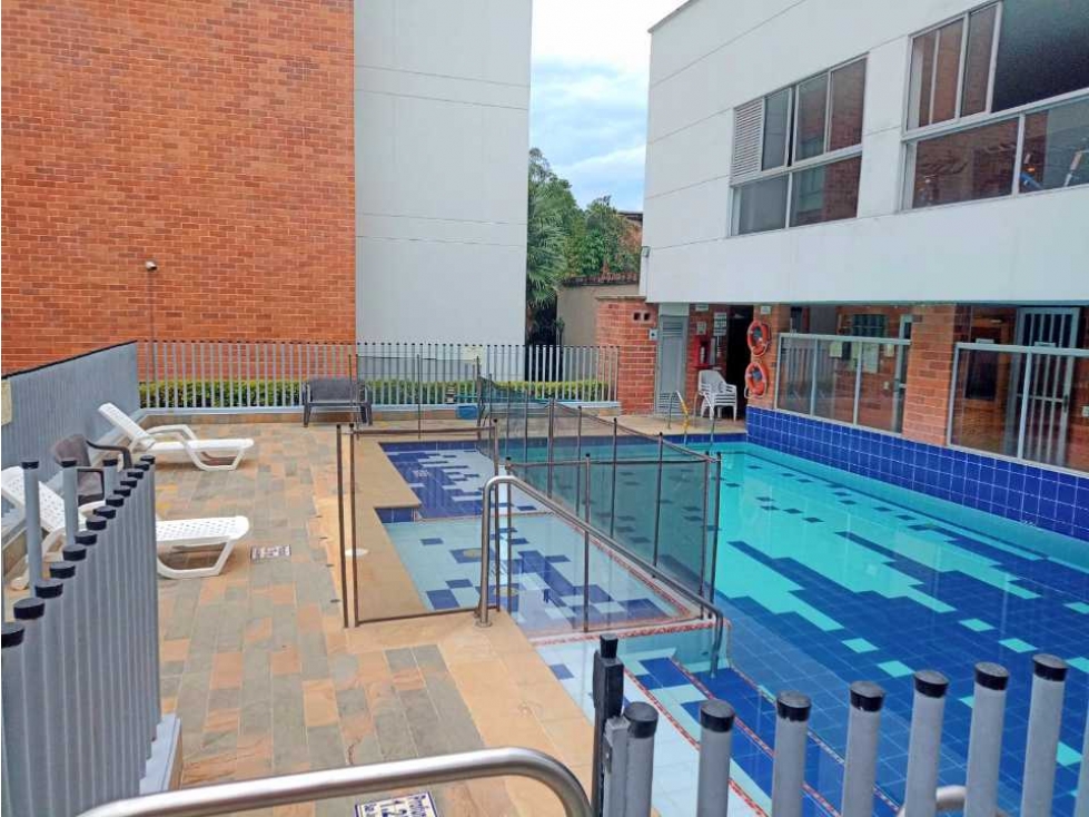 VENDO APARTAMENTO EN UNIDAD CERRADA EN COPACABANA ANTIOQUIA - 1