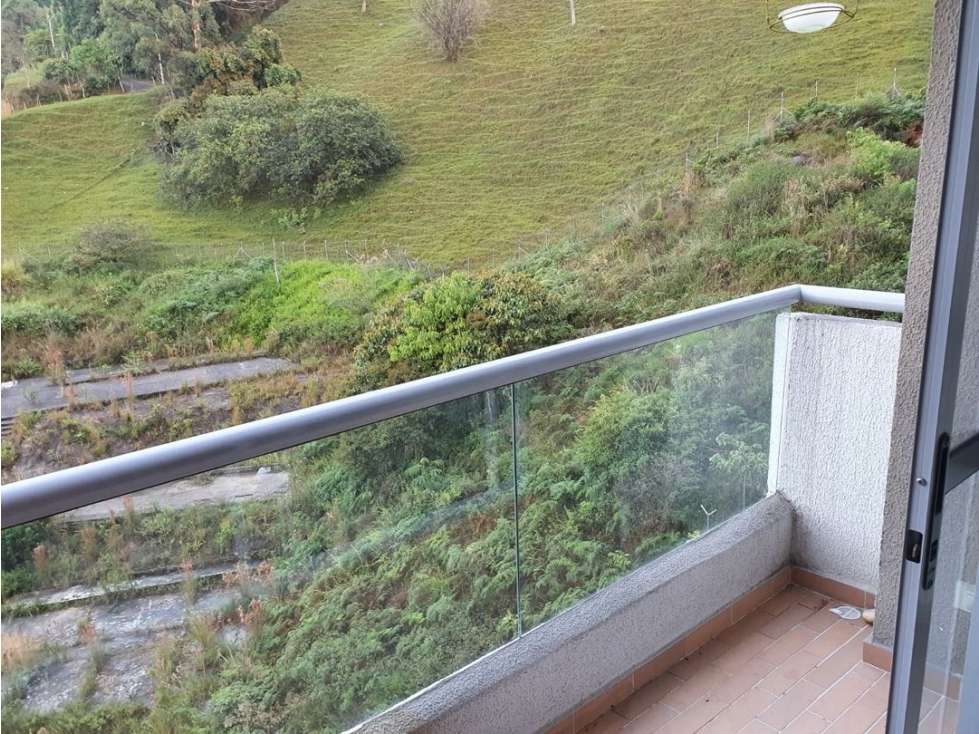 VENDO APARTAMENTO ENVIGADO 67m2 3 HABITACIONES 2 BAÑOS PARQUEADERO