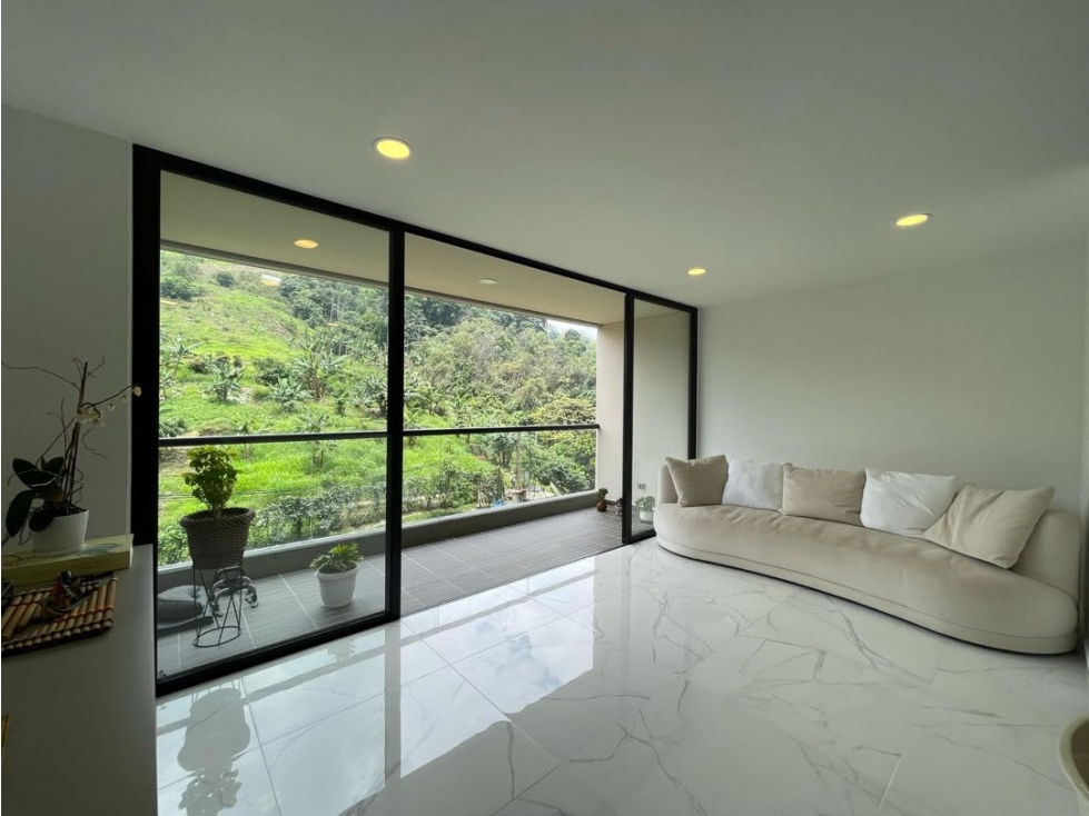VENDO APARTAMENTO ENVIGADO TRIANON VISTA A VERDE UNIDAD COMPLETA
