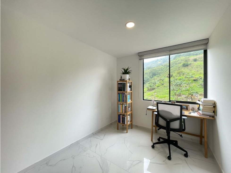 VENDO APARTAMENTO ENVIGADO TRIANON VISTA A VERDE UNIDAD COMPLETA — foto 4