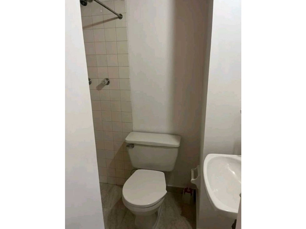 ¡VENDO! Apartamento Envigado-Escobero sin balcon con ventanal no uti — foto 5