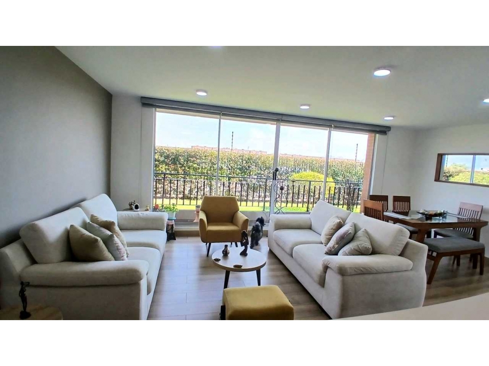 VENDO EXCLUISIVO APARTAMENTO ESQUINERO EN EL PRIMER PISO, EN CAJICA — foto 2