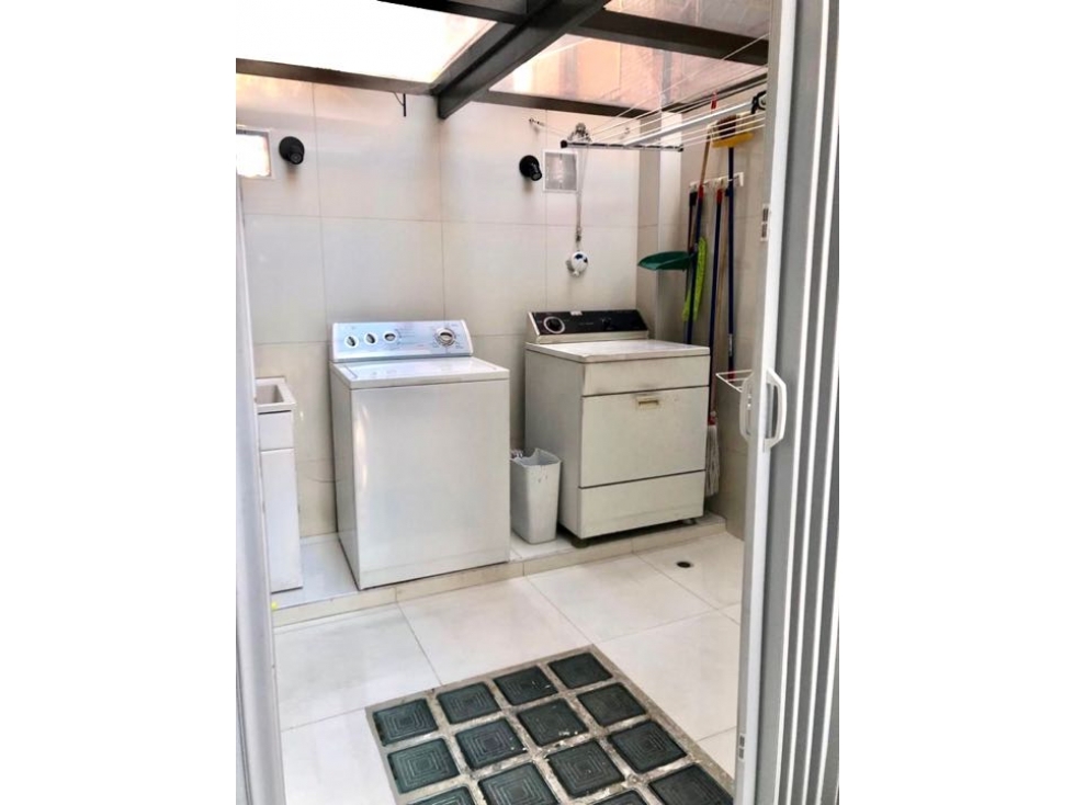 VENDO APARTAMENTO LA CAROLINA 200 mts + 150 mts terraza — foto 6