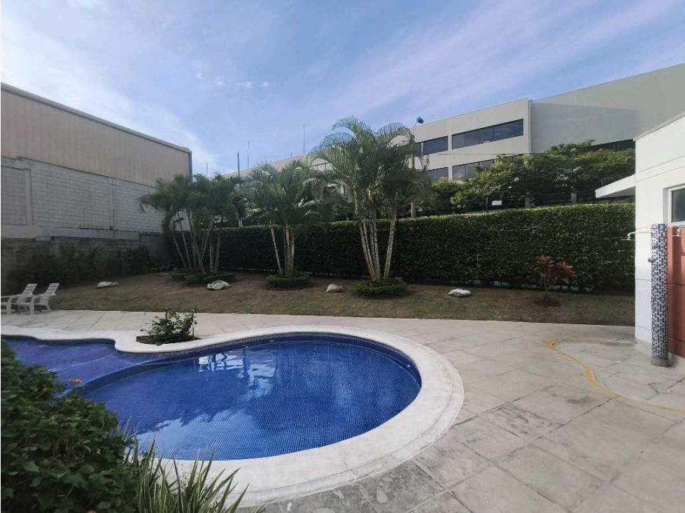 VENDO APARTAMENTO LA FLORA PISO 9 ML10018962